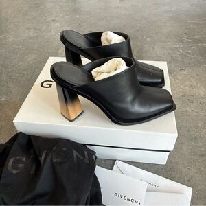 Givenchy Black Leather Mules y2k wooden heel 38 clogs pump chunky square toe 8